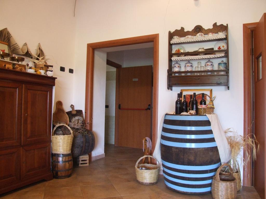 Agriturismo Locoe Ольена Экстерьер фото