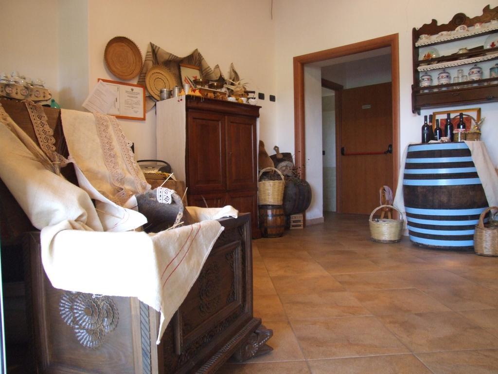 Agriturismo Locoe Ольена Экстерьер фото