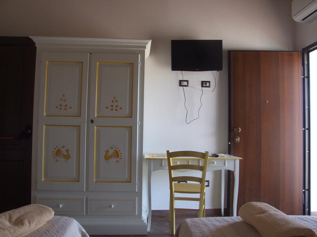 Agriturismo Locoe Ольена Экстерьер фото