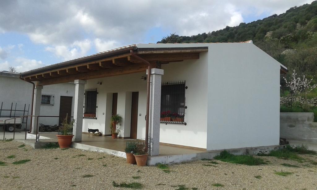 Agriturismo Locoe Ольена Экстерьер фото