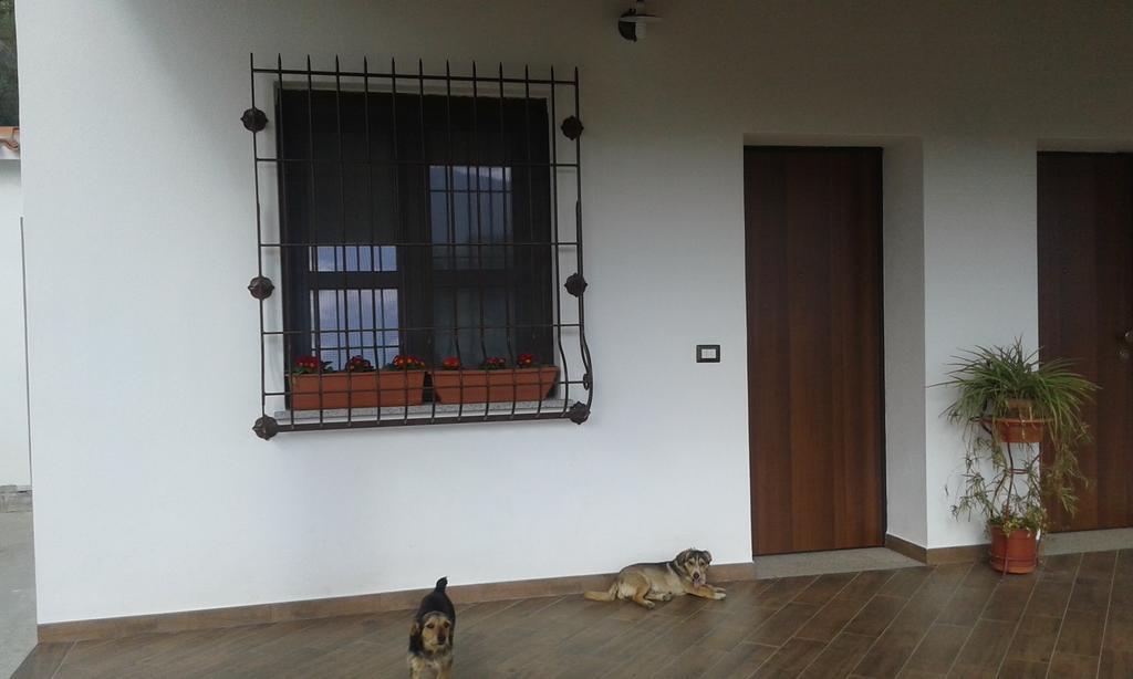 Agriturismo Locoe Ольена Экстерьер фото